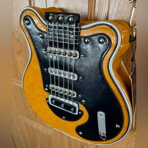 NWT Unique guitar cross body purse
